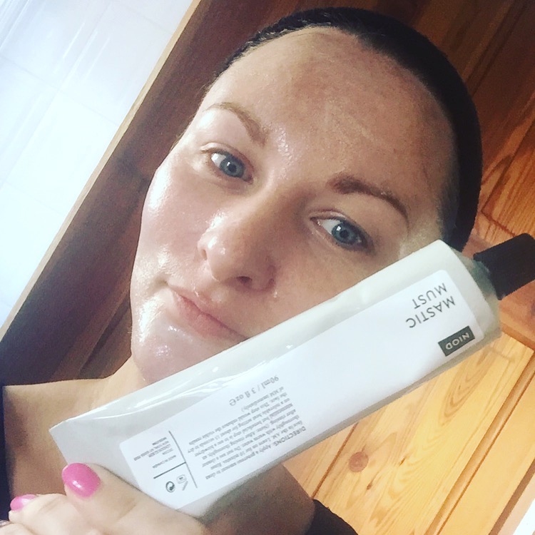 NIOD Mastic Must Mask